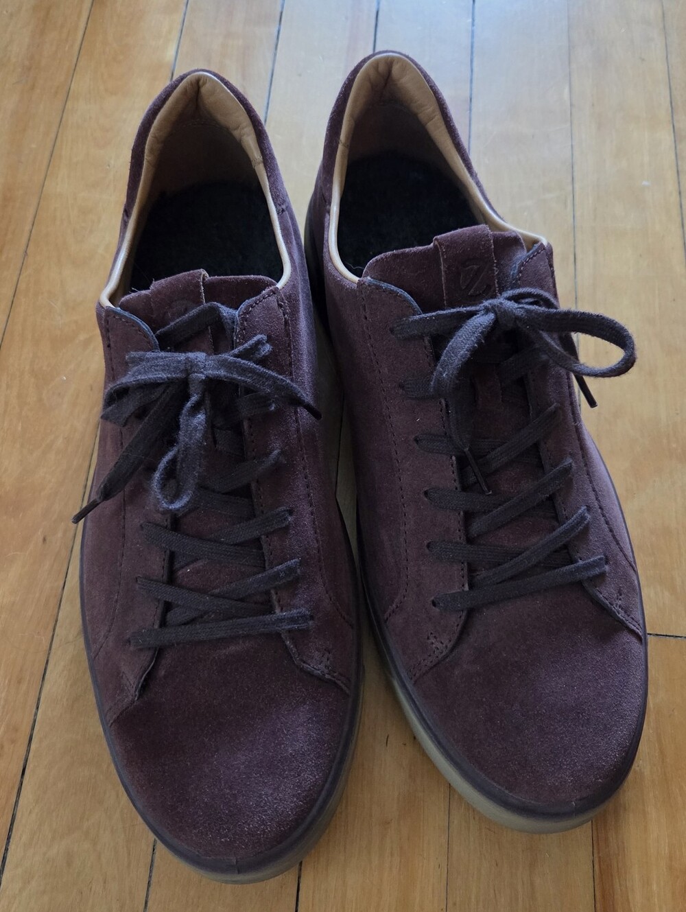 Ecco Mens Suede Plum Sneakers Size 11.5